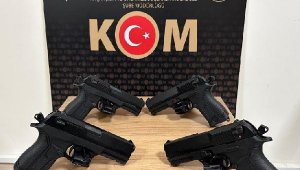Şüphe üzerine durdurulan otomobilde 4 tabanca bulundu
