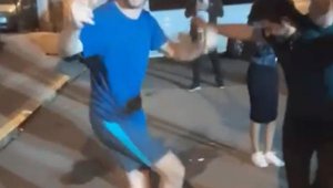 Ukraynalı Alex, 'Çekirge' türküsündeki oyunuyla şaşırttı