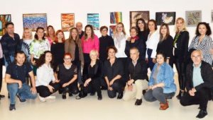 'Biz mozaikçiler' sergisi göz kamaştırdı