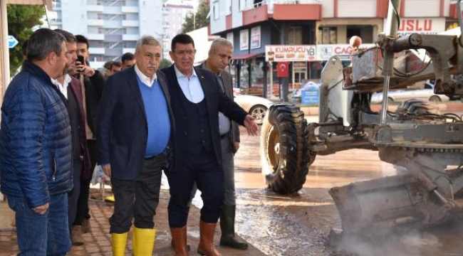 AESOB, Kumluca'da sel felaketiyle zarar gören esnafın yanında