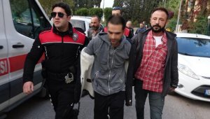 Annesini boğazına bıçak saplayıp öldürdü, 'Hatırlamıyorum' dedi