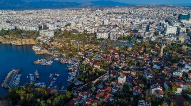 Antalya'da yabancıya konut satışında yeni rekor