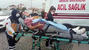 Dövdükleri gencin telefonunu ve sigarasını gasbettiler