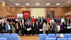 Geleceğin bilim insanları ödüllendirildi