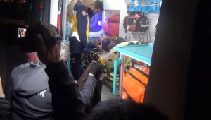 Irmağa düştü, itfaiye kurtardı
