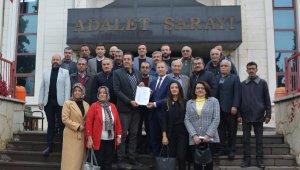 İYİ Parti Korkuteli yönetimi mazbatasını aldı