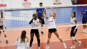 Muratpaşa'nın Sultanları, İstanbul Büyükşehir'i konuk ediyor