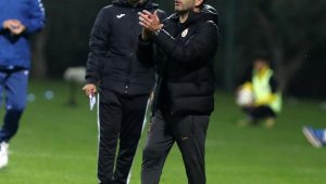 Okan Buruk: Galatasaray taraftarının beklediği kadro lig maçına kadar yetişir