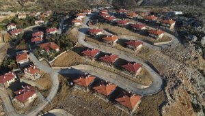 TOKİ, Antalya yangını sonrası Akseki'de 64 evin yapımını tamamladı