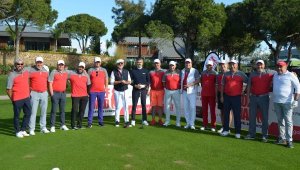 Türk ve Rus turizmci iş insanları golf turnuvasında buluştu