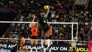 VakıfBank, Kulüpler Dünya Şampiyonası'nda finale yükseldi