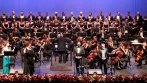 Antalya Operası, Neşet Ertaş'ın türkülerini seslendirdi