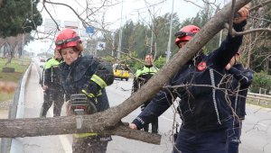 Antalya'da kuvvetli fırtına