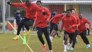 Antalyaspor 6 haftalık galibiyet özlemine son vermeyi hedefliyor