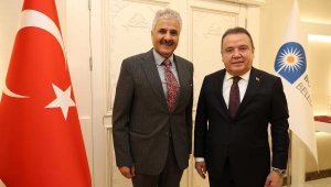 Başkan Böcek, Kuveyt Büyükelçisi Alenzi'yi misafir etti