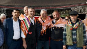 Başkan Uysal, Yörük Çadırı'na konuk oldu