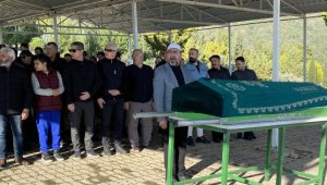 Bebeği doğduğu gün hayatını kaybeden okul müdürü toprağa verildi