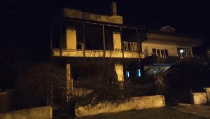 Çocuklar, metruk binada ceset buldu