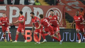 Fraport TAV Antalyaspor - Ümraniyespor: 3-2