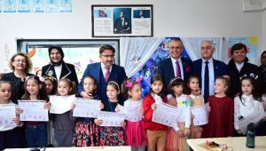 Öğrencilerin karne heyecanı