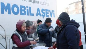 Antalya Büyükşehir, Hatay'da yaraları sarmak için çalışıyor