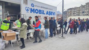 Büyükşehir'in deprem bölgesine desteği sürüyor