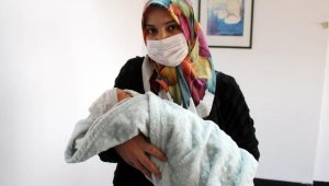 Depremden kaçıp geldiği Antalya'da ikinci bebeğini dünyaya getirdi