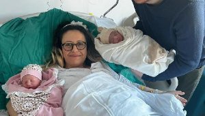 Depreme yakalandıkları Osmaniye'den Antalya'ya gelen çiftin ikizleri dünyaya geldi