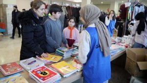 Depremzede anneden kitap çağrısı