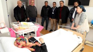 Depremzede anneler doğum yaptı: Elisa Mucize, Masal ve Gülneva dünyaya geldi