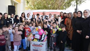 Kepez kreşlerinden depremzede çocuklara oyuncak kampanyası