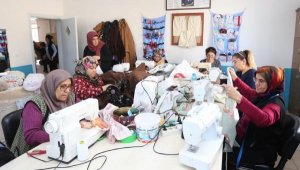 Kepez'den deprem bölgesine kadın desteği
