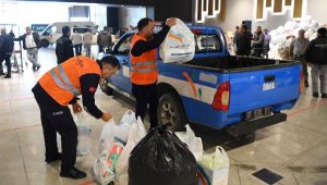 Konyaaltı'ndan hastanedeki depremzedelere yardım