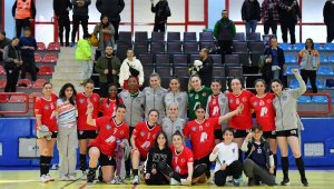 Mavi Kelebekler yine galip