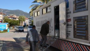 Mobil Kuaför depremzedeler için Alanya'da