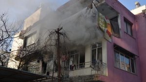 Serik'te ev yangını