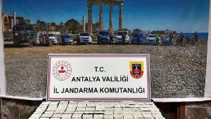 Uyuşturucu ticareti yaptıkları iddiasıyla 4 şüpheli tutuklandı