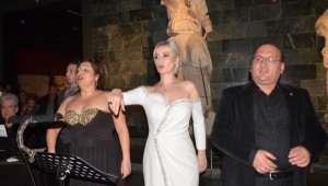 Antalya Müzesi'nde opera konseri