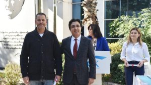 Antalya'da aylıkları bağlanan EYT'liler maaş döküm belgelerini aldı