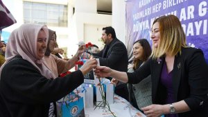Depremzede kadınlara hijyen paketi