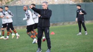 Ersun Yanal işbaşı yaptı
