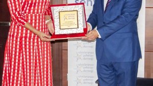 Flüt sanatçısı Bayramoğulları, 'Yılın sanatçısı' seçildi