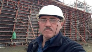 İnşaattan düşen işçi öldü