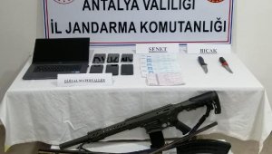 Jandarmadan silahlı yağma operasyonu; 4 tutuklama