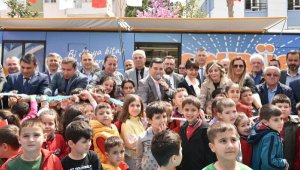 Kepez'den Antalya'ya gezen kütüphane OKUBÜS