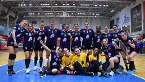 Mavi Kelebekler'in bileği bükülmüyor