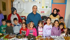 Miniklerden depremzede öğrenciler yararına kermes