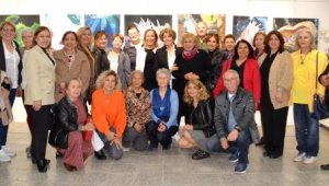 Ressam Orhun'dan, 'Islak Renkler' sergisi