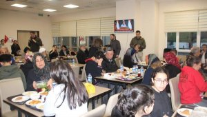 Serik'te depremzedelerle iftar