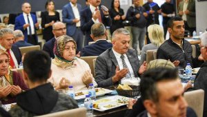 Vali Ersin Yazıcı, vatandaşlarla iftar yaptı
